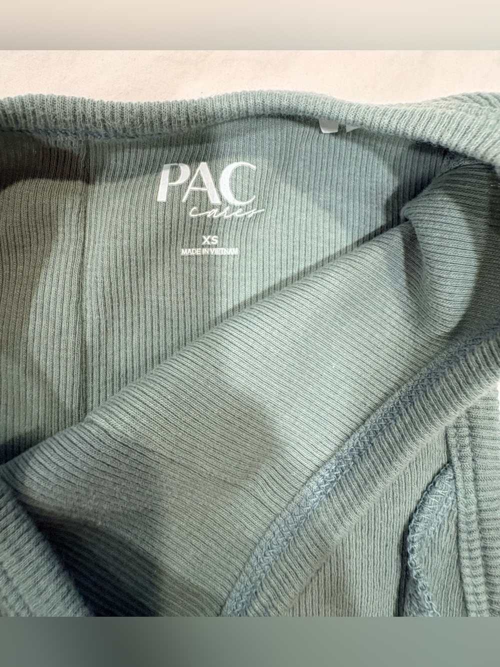 PacSun Sage Green Ribbed Crop Tank Top XS Y2K Coastal - Picture 4 of 4